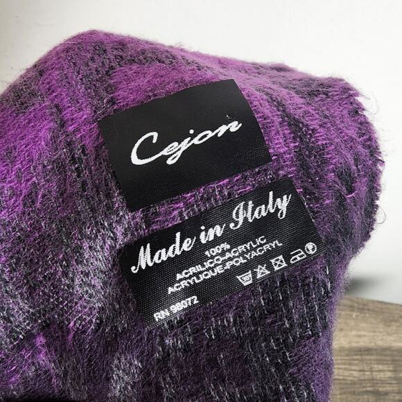 Cejon Purple Gray Paisley Fringed Scarf Made in Italy Winter Autumn Fall Whimsy‎ - Picture 4 of 4